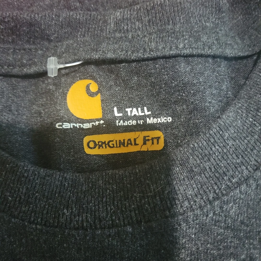 Carhartt t-shirt - Picture 3 of 3